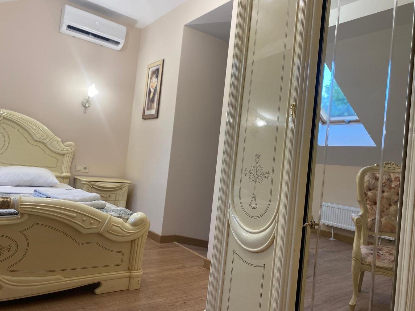 Apart Yaroslava Osmomysla 9 Square - City Center Leopoli Esterno foto